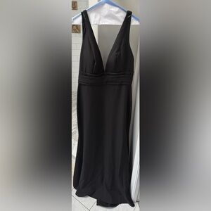 Mac Duggal Black Midi Pencil Dress for Work